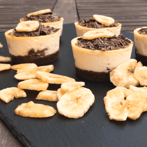 Cheesecake banánový s hořkou čokoládou